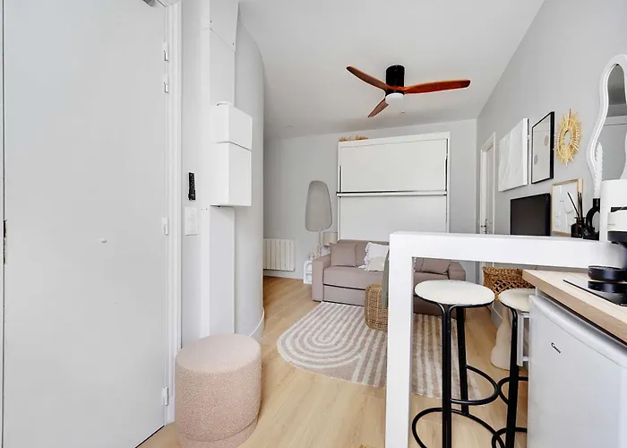 Pleasant - 2p - Near Tuileries Louvre Feriehus *